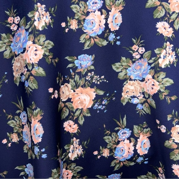 Medium Forever 21 Blue Floral Dress Cap Sleeve Stretch Mock Neck Retro Style - Picture 12 of 13